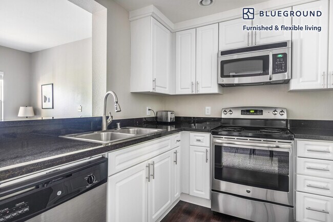 Building Photo - 1745 Nantucket Cir