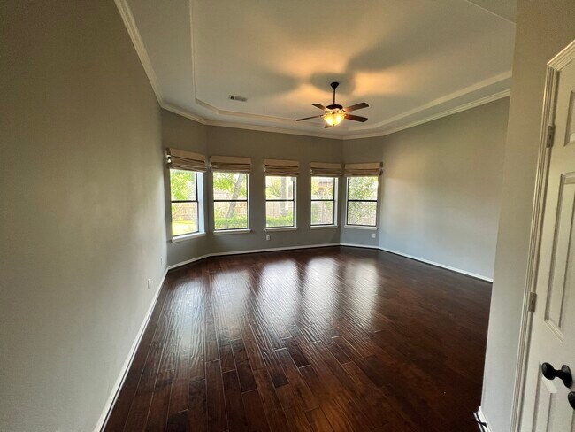 Building Photo - 7007 Fall Creek Ln