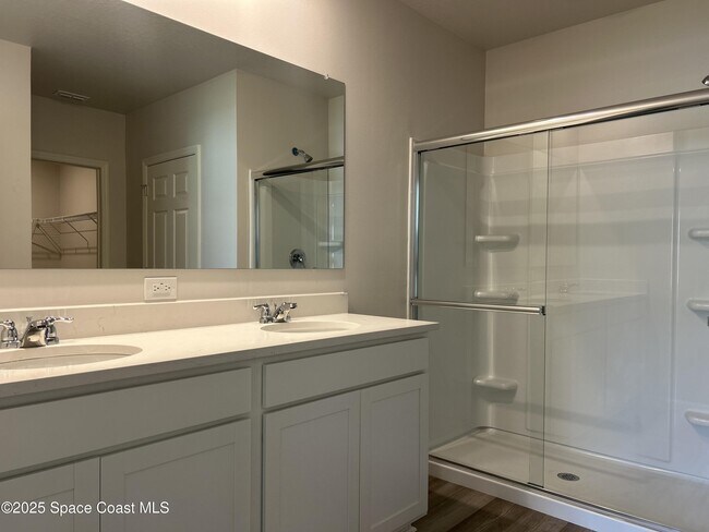 Building Photo - 2398 Angel Rd