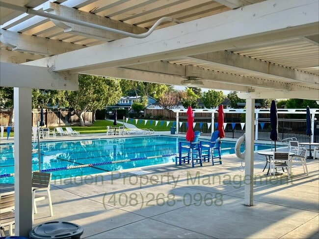 Building Photo - 1278 Oakglen Way