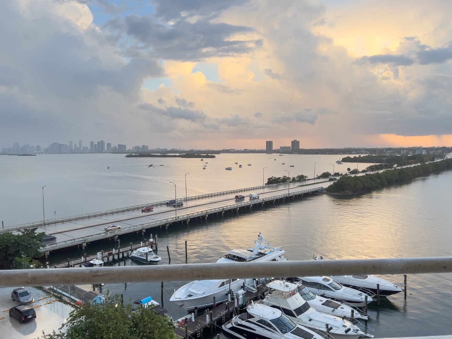 Building Photo - 212 West Dr