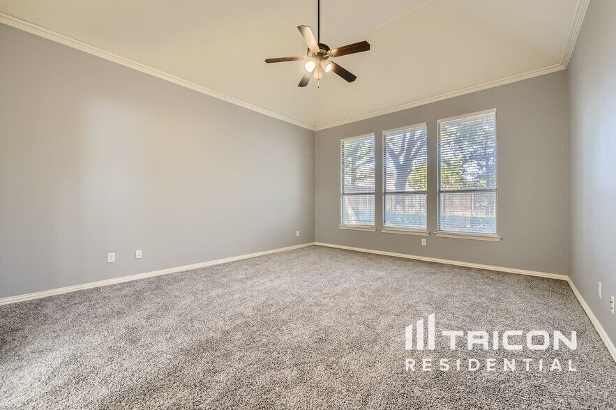 Building Photo - 4110 Coachman Ln