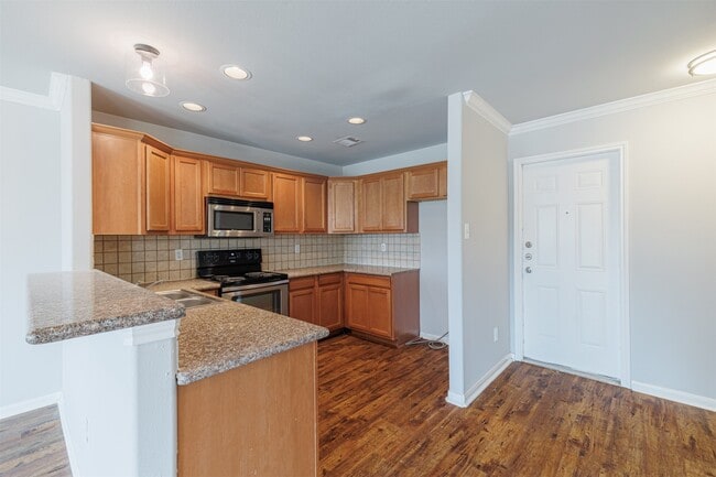 Building Photo - 4441 South St