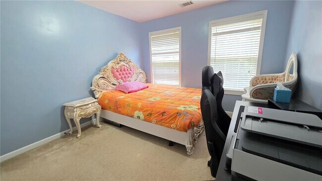 Building Photo - 4060 Suwanee Bend Dr