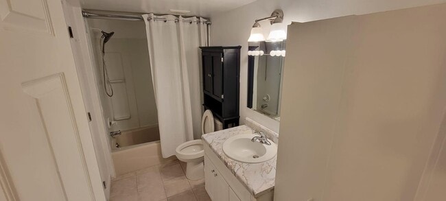 Building Photo - 7039 Claudia Hill Ln