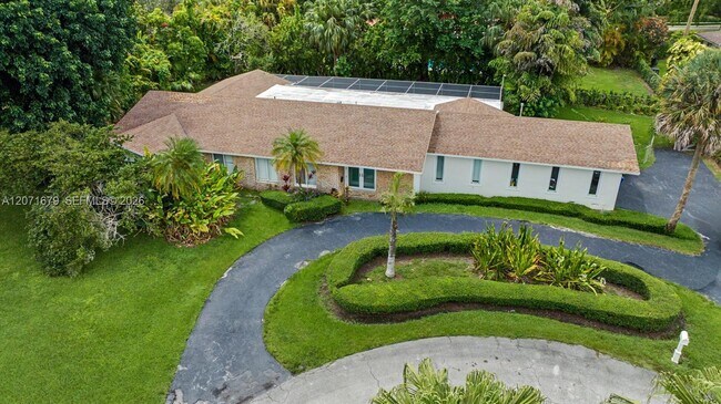 Building Photo - 7100 SW 119th St