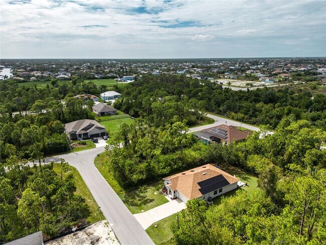 Building Photo - 15509 Alsace Cir