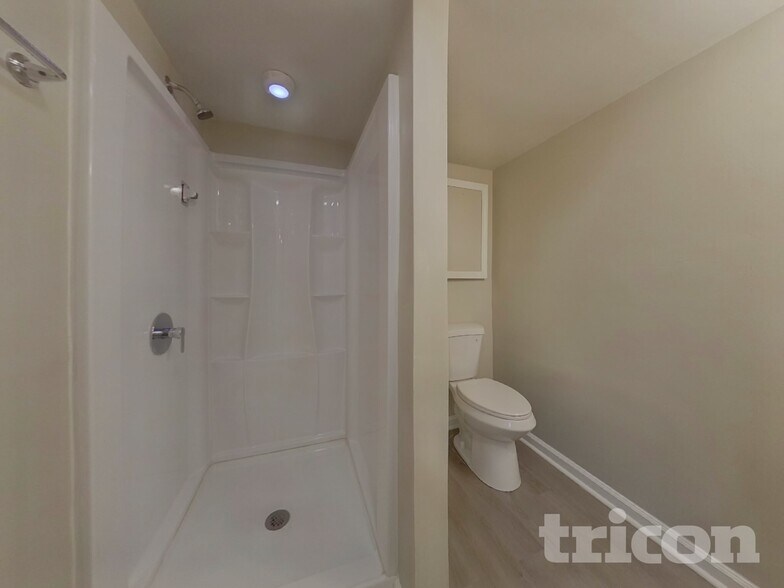 Building Photo - 3686 Lower Creek Dr