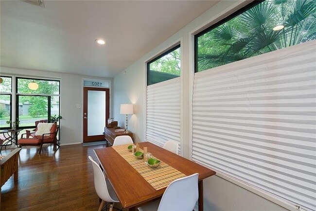 Building Photo - 1502 Corona Dr