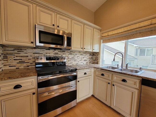 Building Photo - 2628 Scottsdale Pl