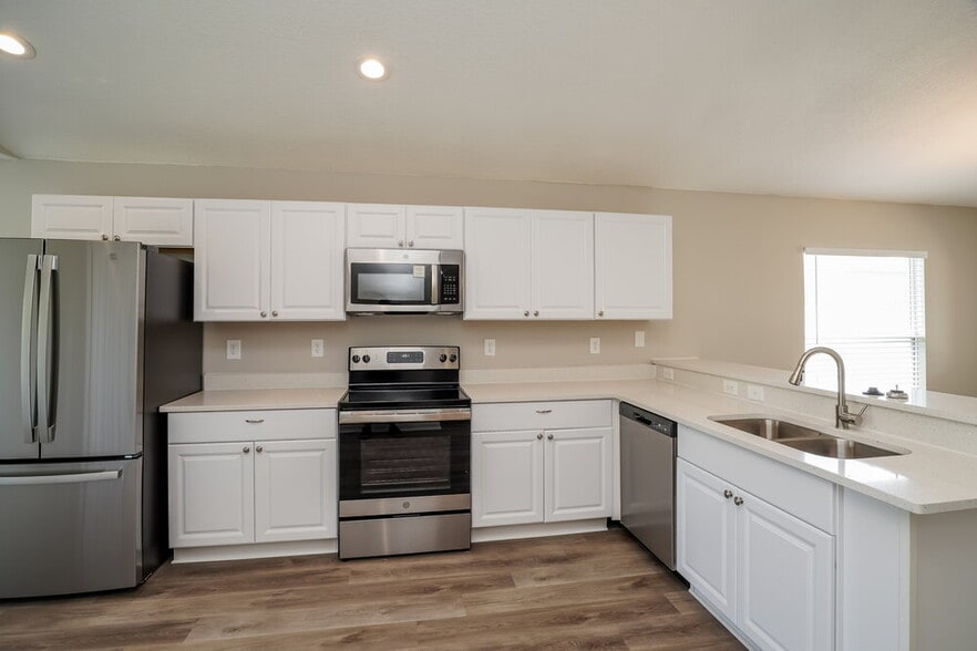 Building Photo - 3108 Linton Rd