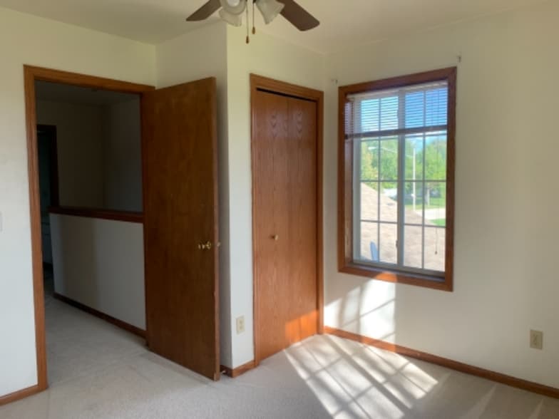 Building Photo - 2833 Capricorn Dr