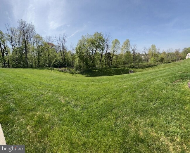 Building Photo - 1042 Colin Dr
