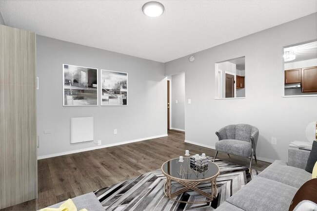 Building Photo - 612 S 18th St