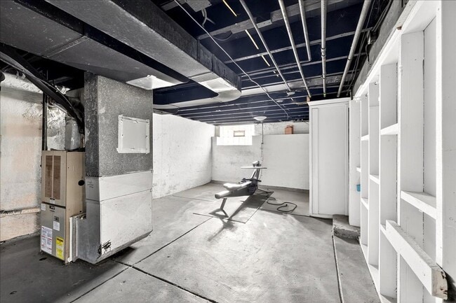 Building Photo - Sweet Baby Ray's