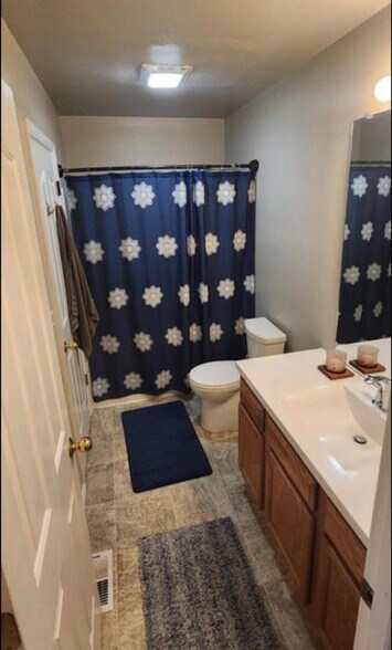 Building Photo - 8917 Eagle Pl Loop