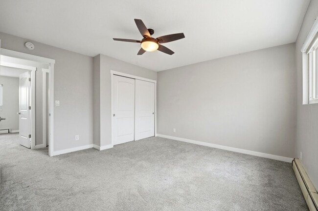 Building Photo - Updated 4BR Home with 2-Car Garage in Stratmoor