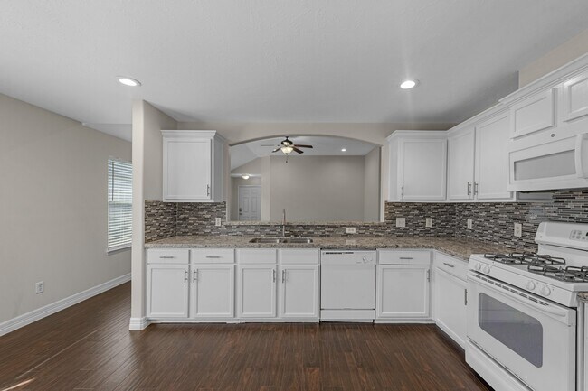 Building Photo - 19423 Rebel Yell Dr