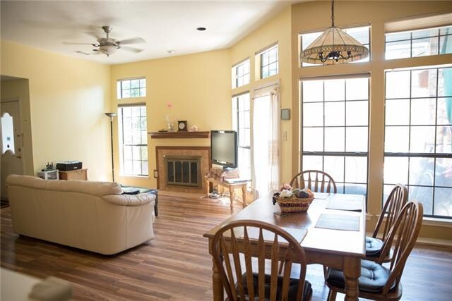 Building Photo - 9716 Summerwood Cir