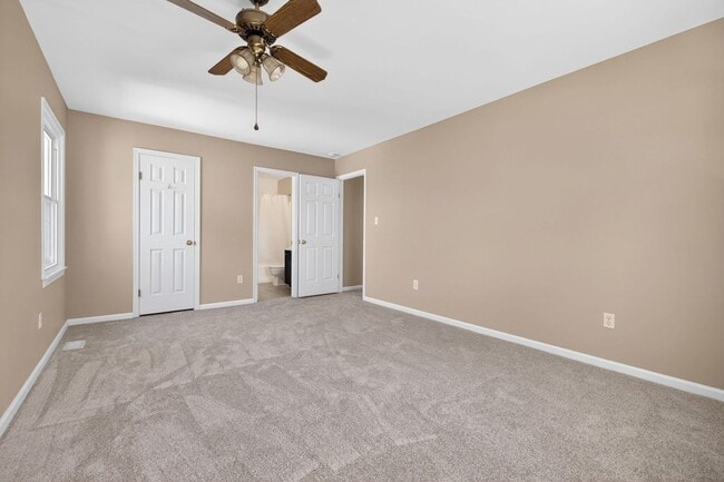 Building Photo - Beautiful Home located near CNU!