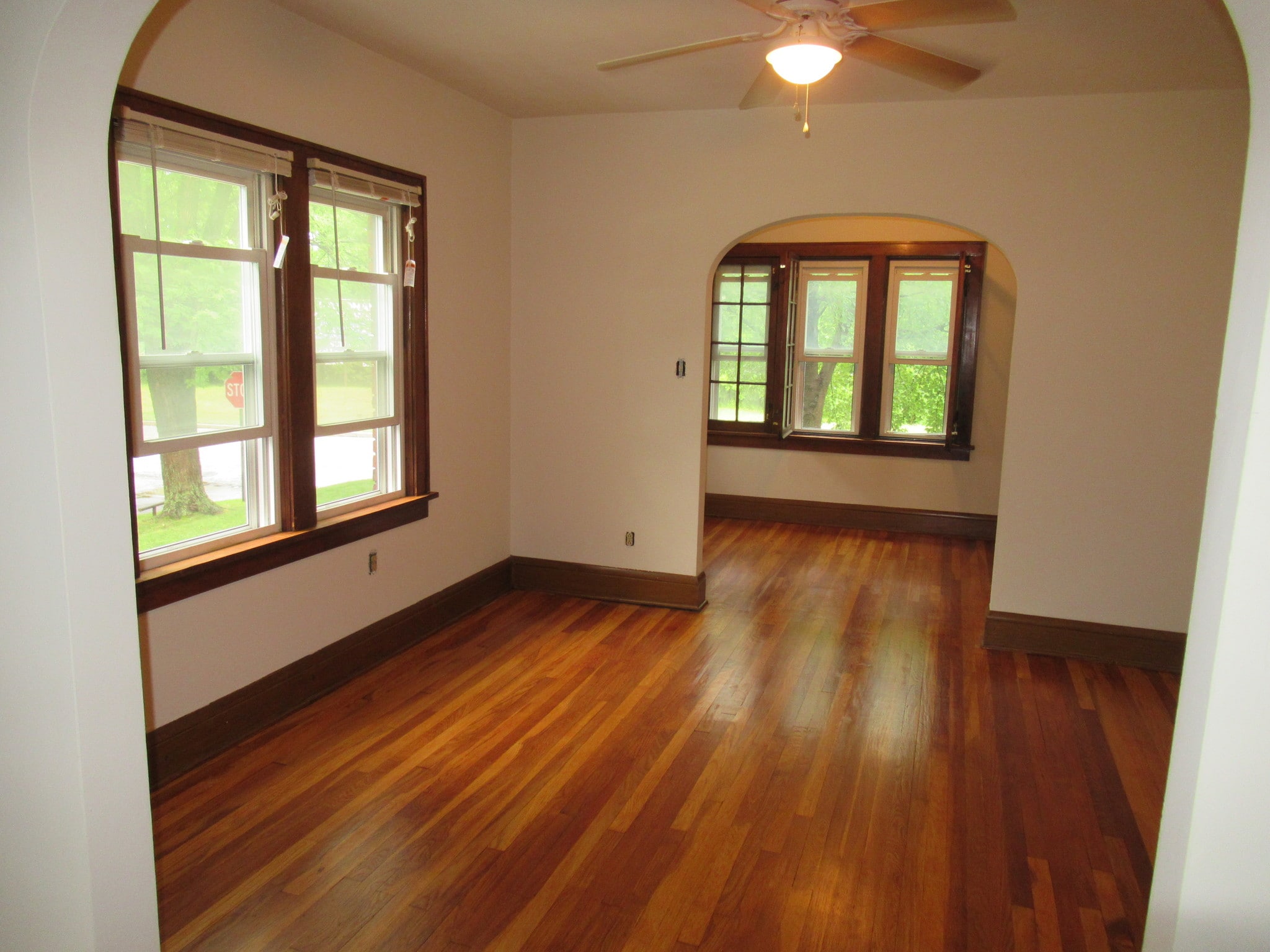 Living Room - 1520 Front St