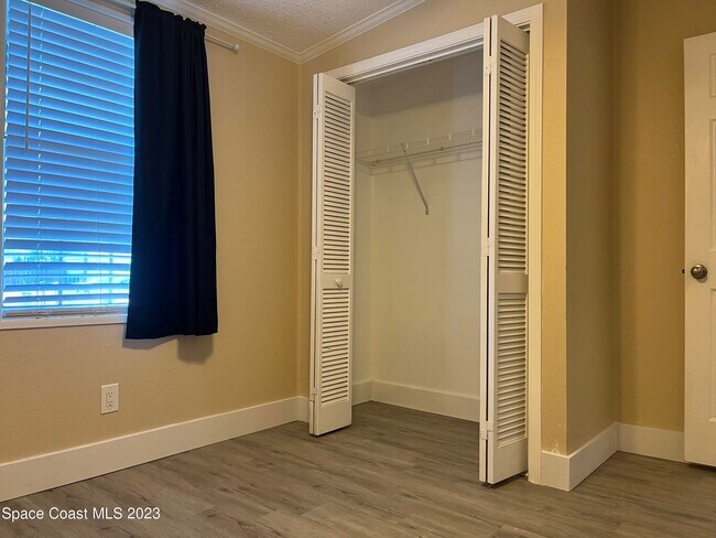 Building Photo - 7050 Bismark Rd