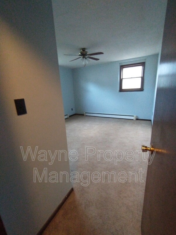 Building Photo - 1215 2nd St