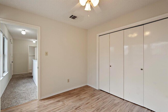 Building Photo - 12212 Brigadoon Ln