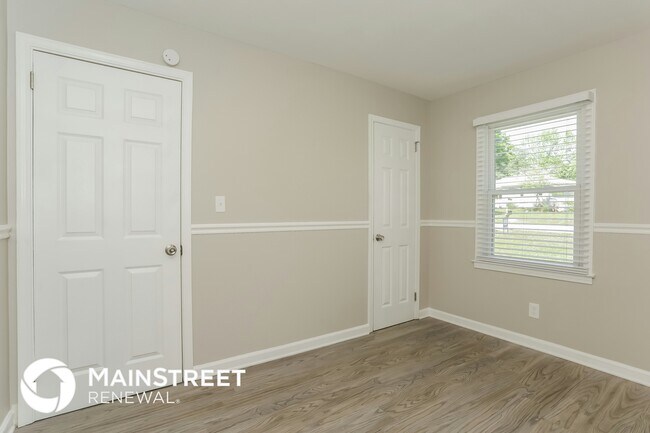 Building Photo - 6096 Lynne Cir SW