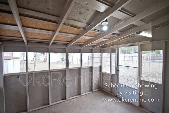 Building Photo - 1100 Belair Rd