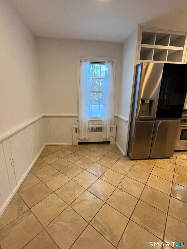 Building Photo - 81 Black Rock Tpke