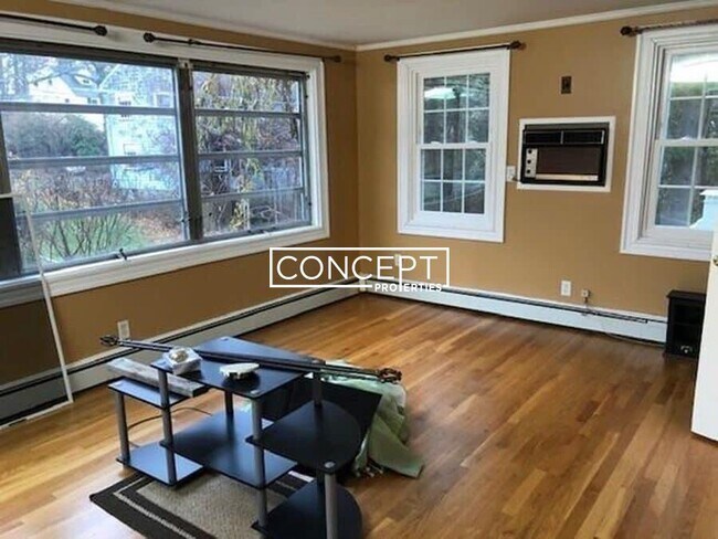 Building Photo - 49A Hackensack Rd. Unit 1B