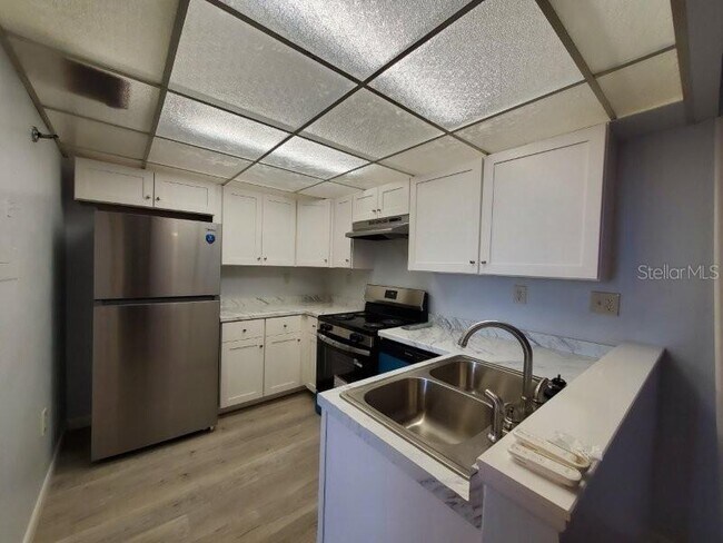 Building Photo - 3006 Caring Way