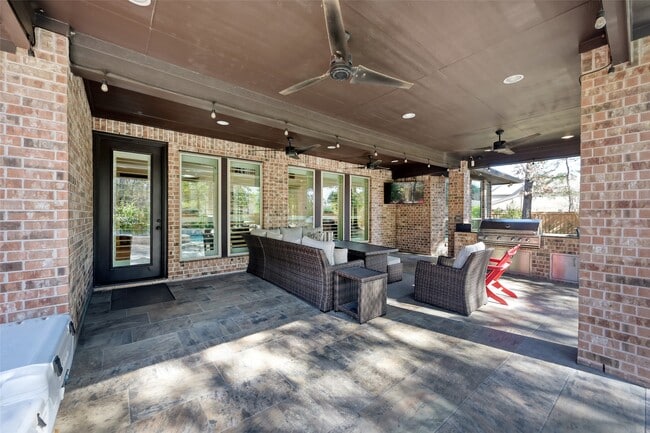 Building Photo - 4047 Steep Woods Dr