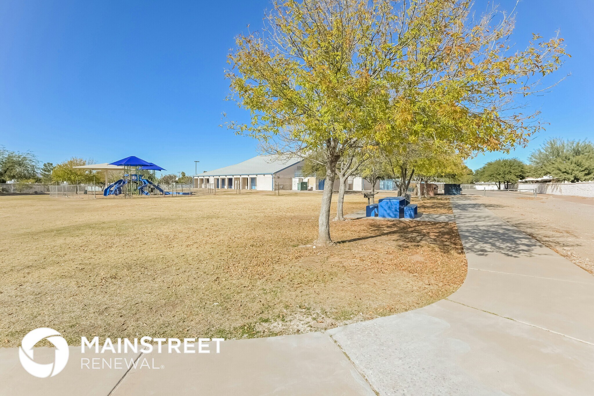 Building Photo - 7339 E Weeping Willow Dr