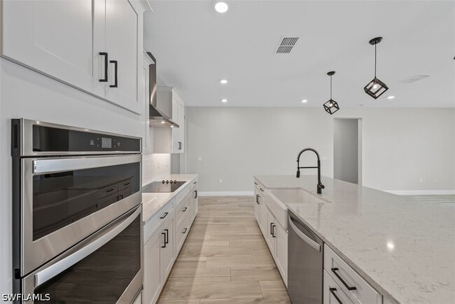 Building Photo - 2038 Grove Dr