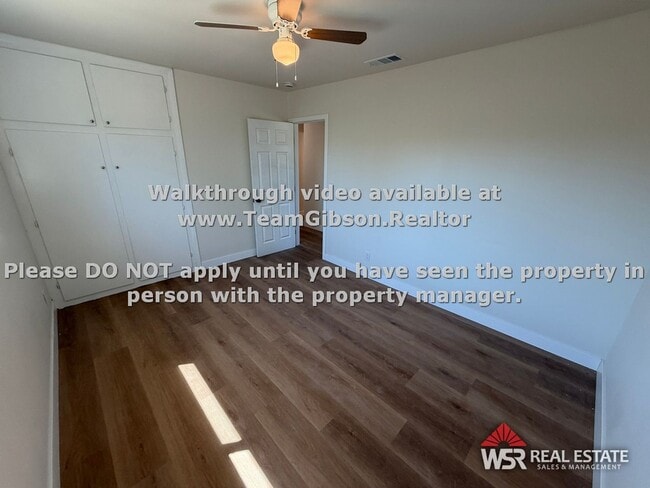 Building Photo - 3 Bedroom - 1 1/2 Bathroom Home on a Large Lot