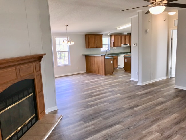 Building Photo - 2368 Beth Haven Church Rd