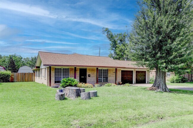Building Photo - 9207 Colleen Rd