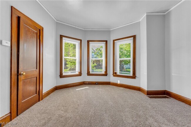 Building Photo - 3882 W 31st St
