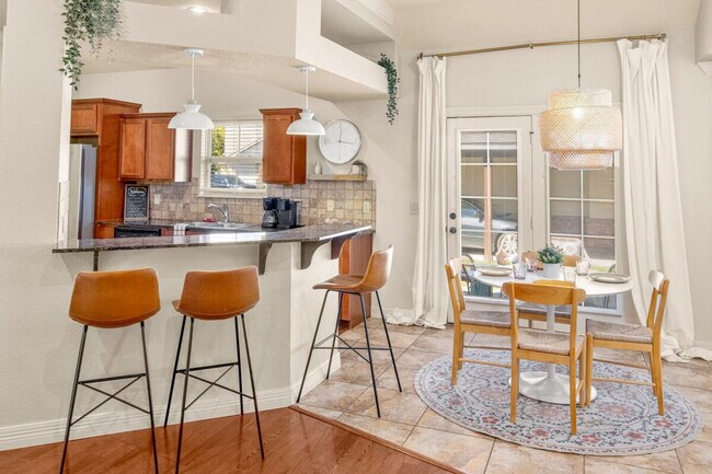 Building Photo - 4181 N Rolling Meadows Dr