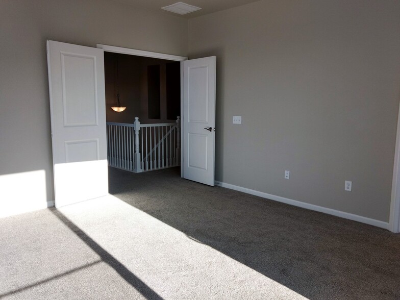 Building Photo - 15533 W 65th Ave