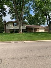 Building Photo - 1424 Town Hall Rd