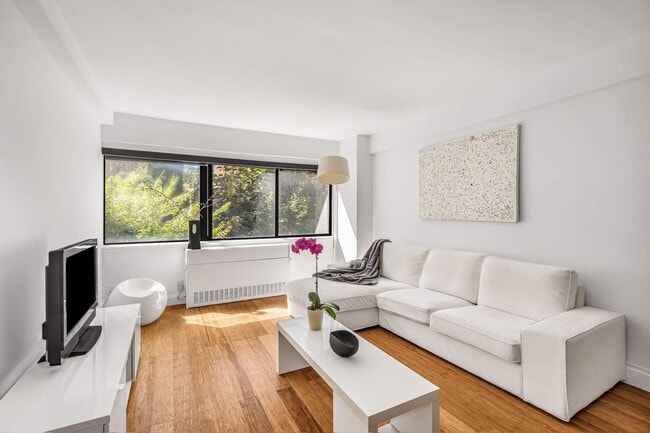 Building Photo - 310 W 56th St