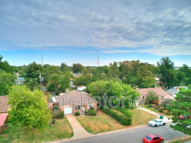 Building Photo - 2617 NW 37th St