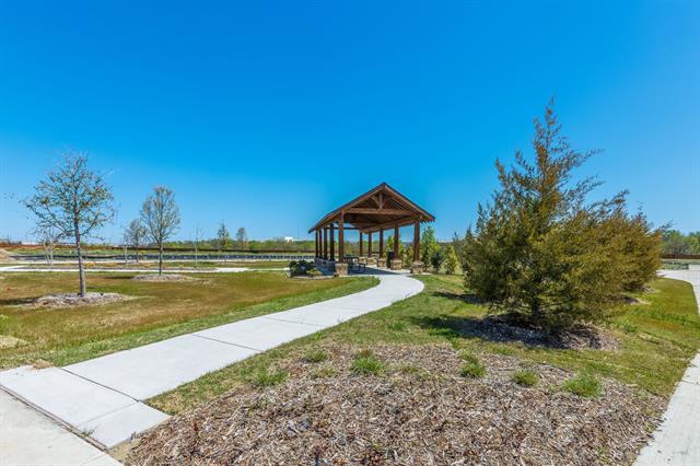 Building Photo - 2816 Bellflower Dr
