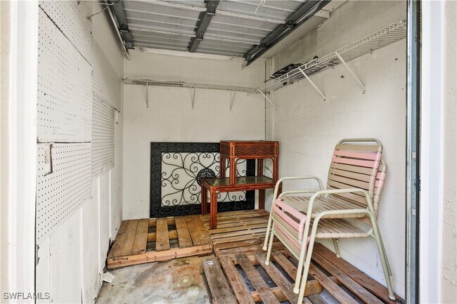 Building Photo - 9851 Costa Mesa Ln
