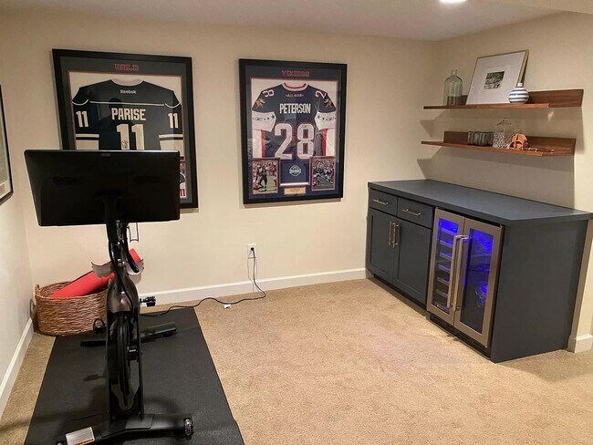 Building Photo - Upton