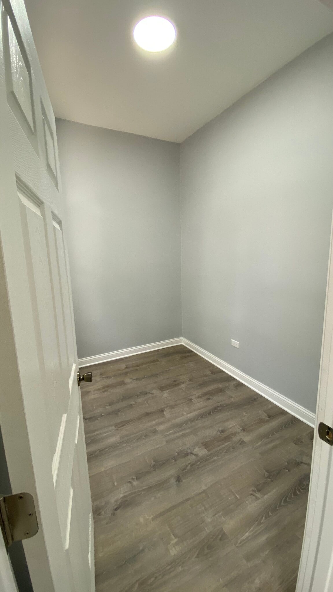 Small Bed Room - 1621 W Cullerton St