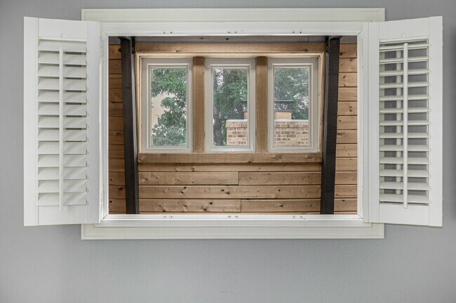 Building Photo - Two-Story home in  Cherry Creek Racquet Cl...